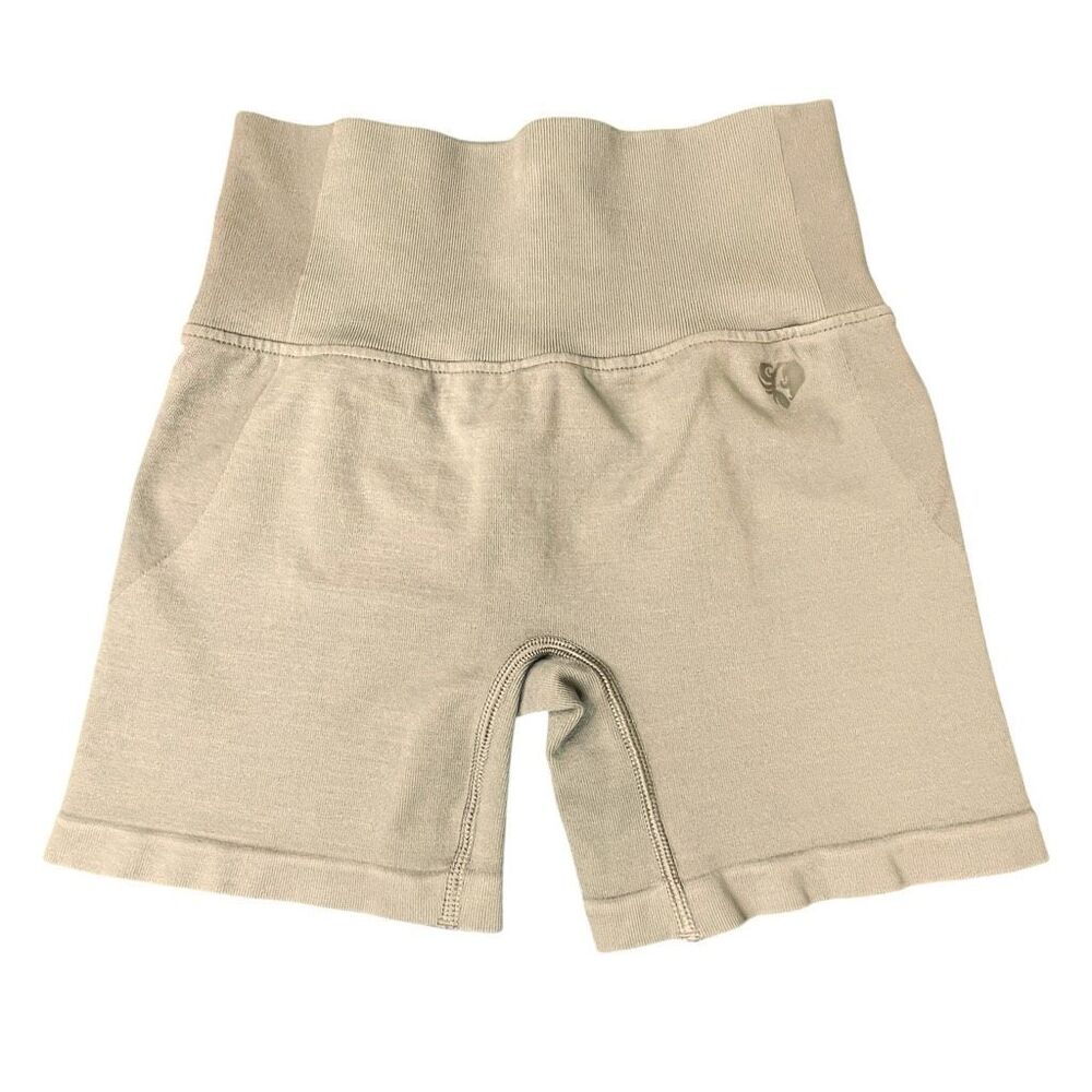 Women’s Best Move Biker Shorts Tan Size Small